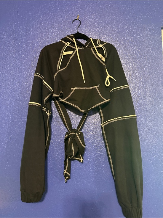 dream architect Jackets & Blazers - Black Cropped Hoodie with Contrast Stitching